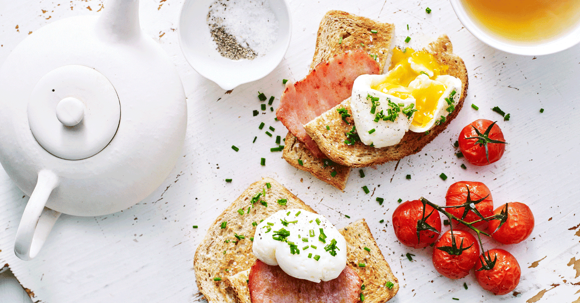 How to poach eggs