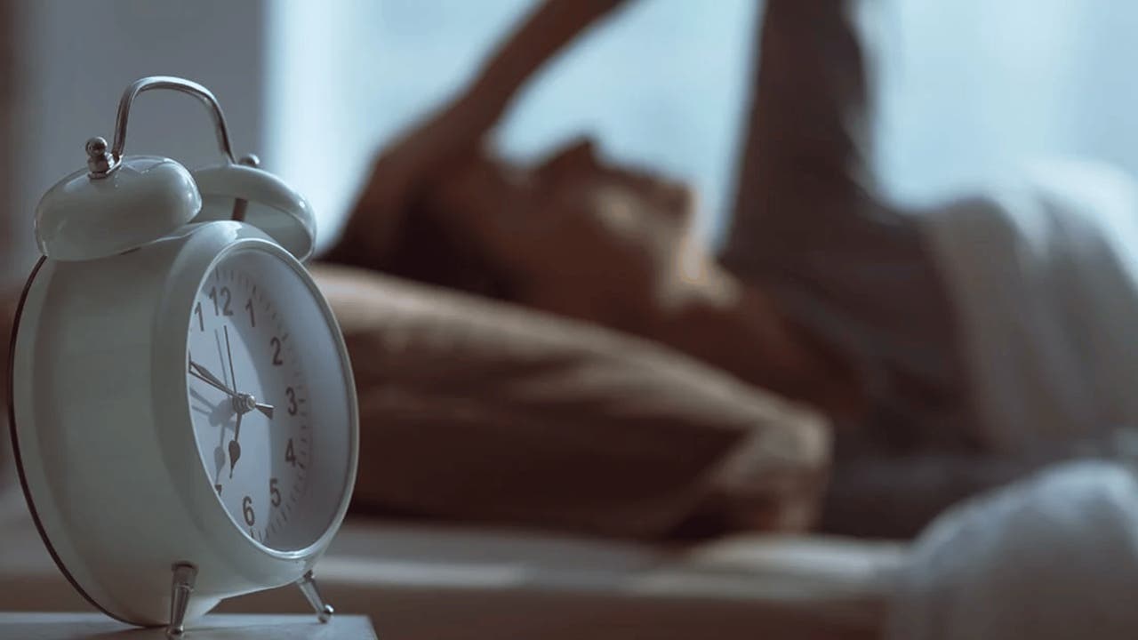 Night sweats: Causes and treatments for men and women