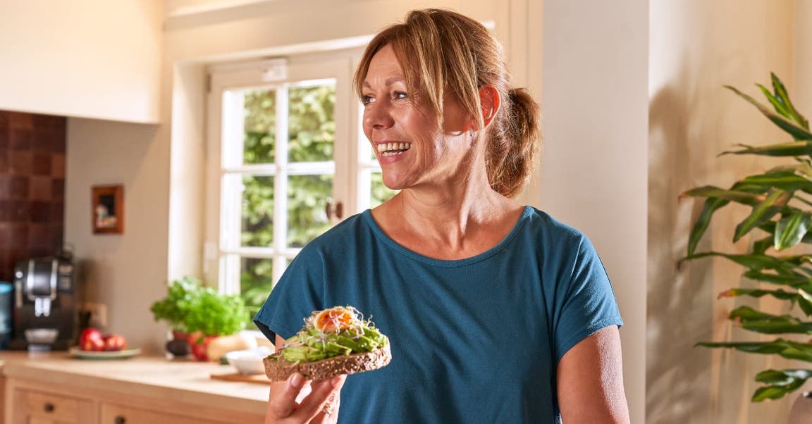 Moet ik sportdrankjes drinken en energierepen eten als ik sport?