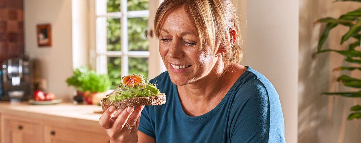 Un régime pauvre en glucides fait-il vraiment maigrir plus vite ?