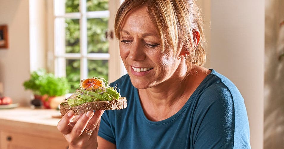 Un régime pauvre en glucides fait-il vraiment maigrir plus vite ?