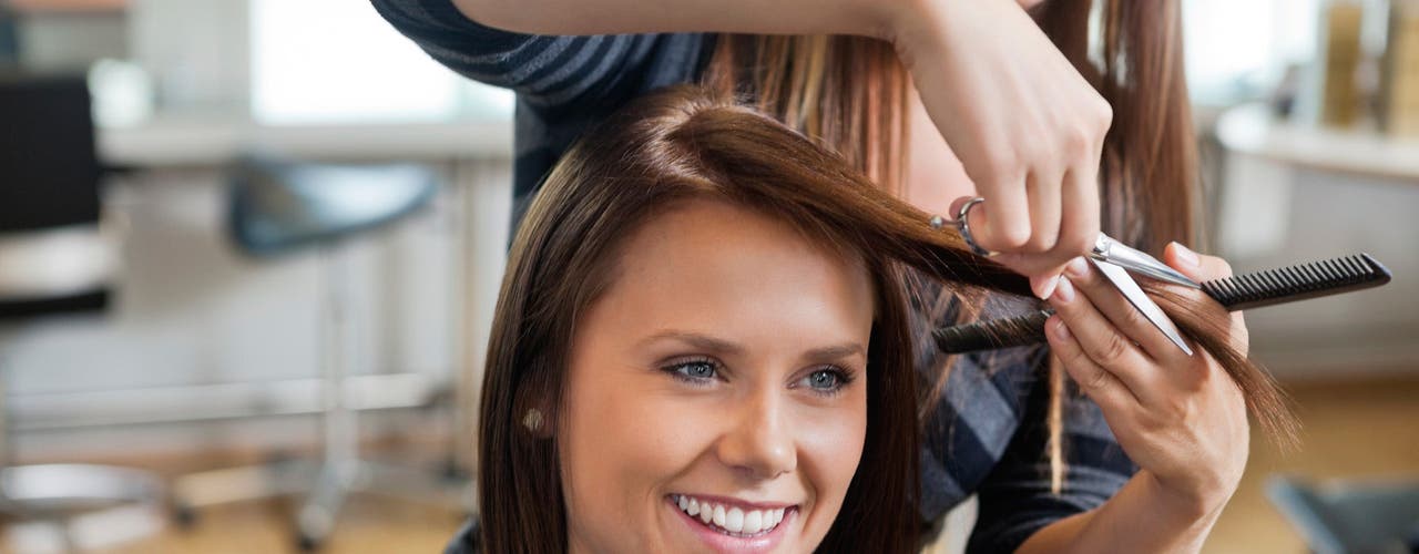 5 Slimming Hairstyles