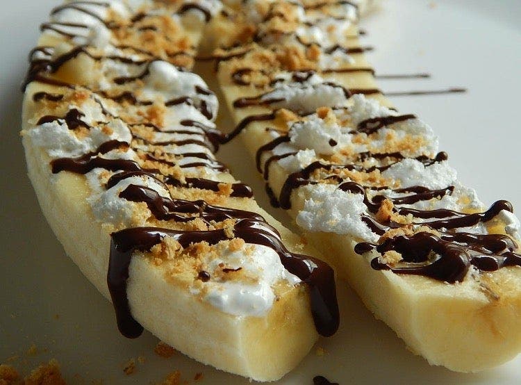 Recipe: Drizzle Me Skinny's Banana S'mores