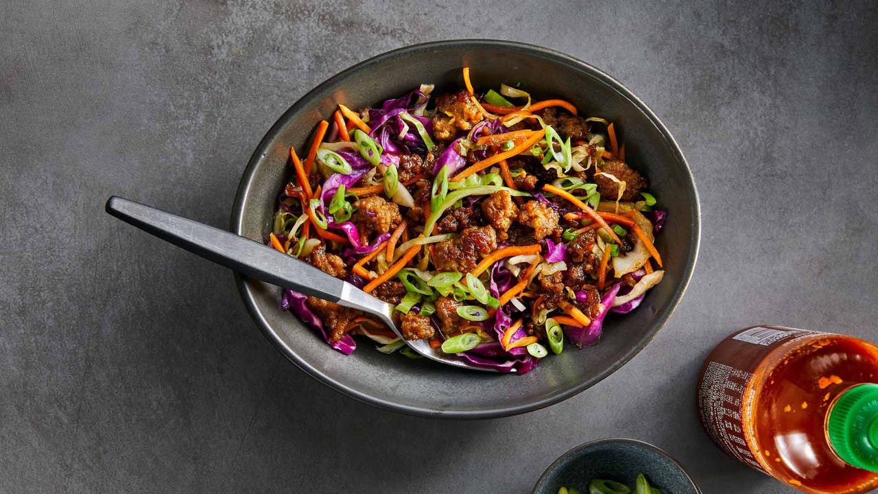 Une collection de 56 recettes de bols pour chaque repas de la journée