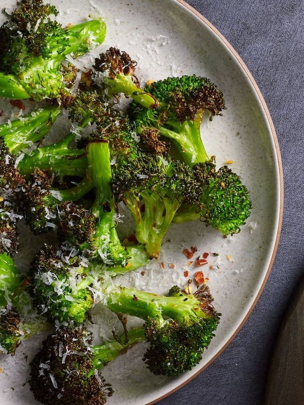 Brocoli : bienfaits, valeurs nutritives et plus encore