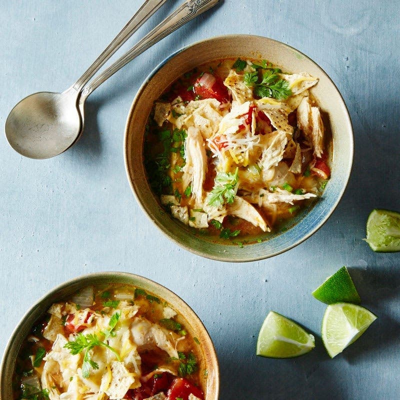 SOUPE DE TORTILLA AU POULET