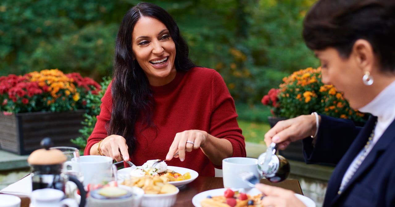 How our friends affect our weight