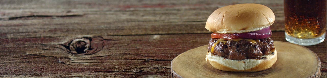 Cheeseburgers aux oignons grillés