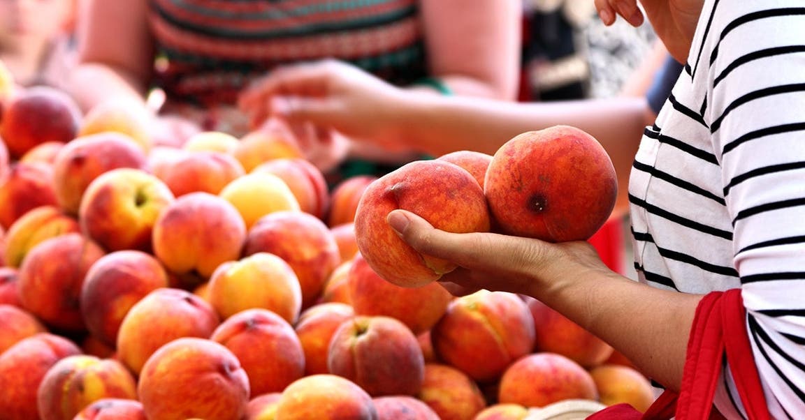 Peut-on attraper le coronavirus par les aliments?