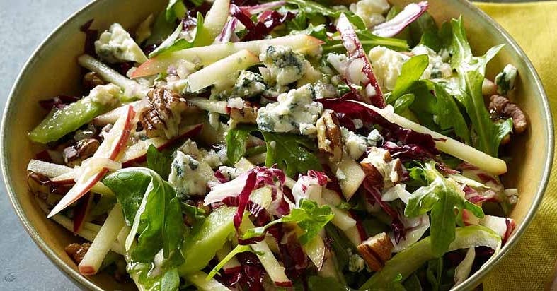 <strong>Salade de récolte de l'automne avec vinaigrette au cidre</strong>