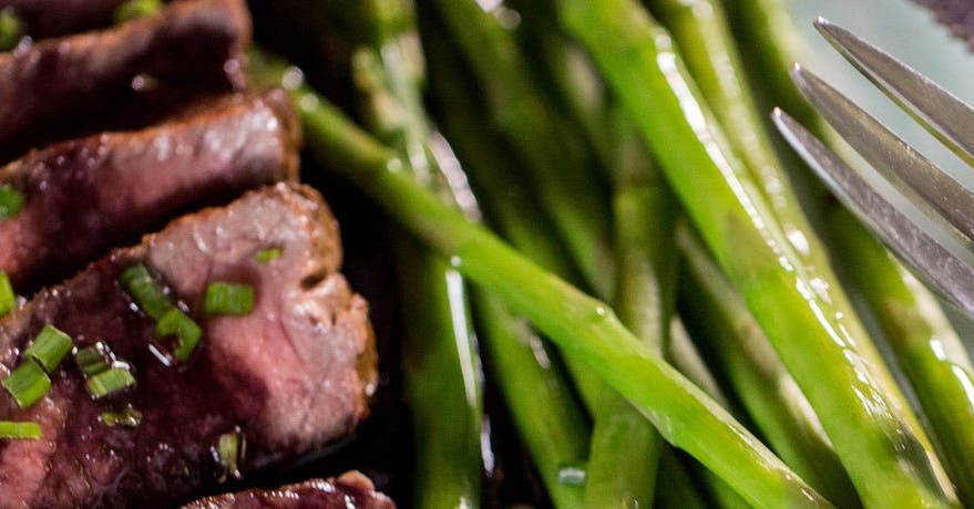 Filet Mignon with Red Wine Sauce