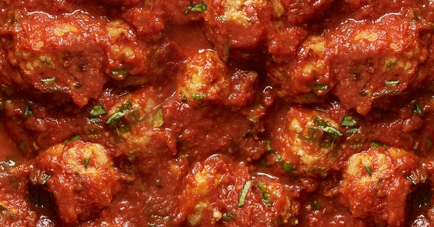 Sauce marinara de grand-maman aux boulettes de dinde