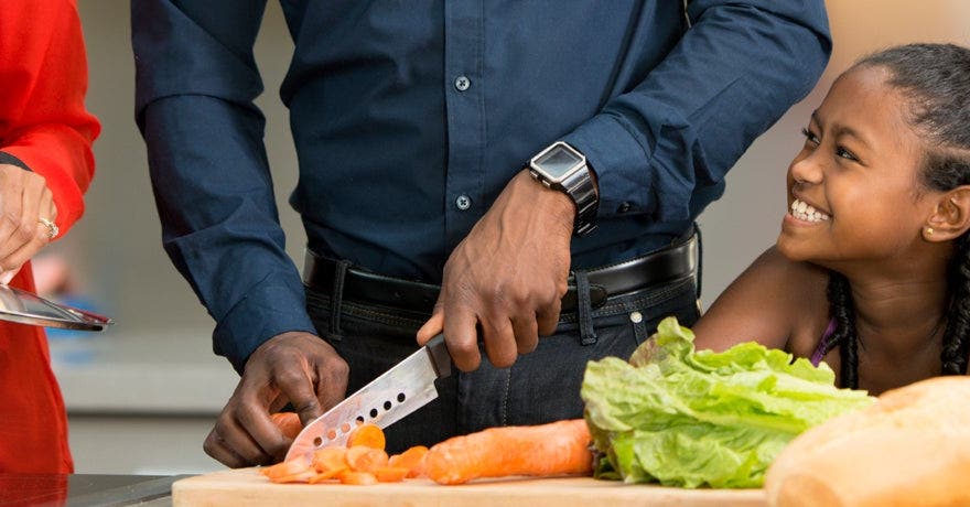 Un coup de main dans la cuisine