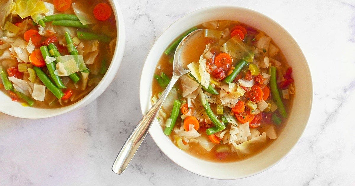 Comment préparer une succulente soupe en utilisant presque n’importe quel ingrédient