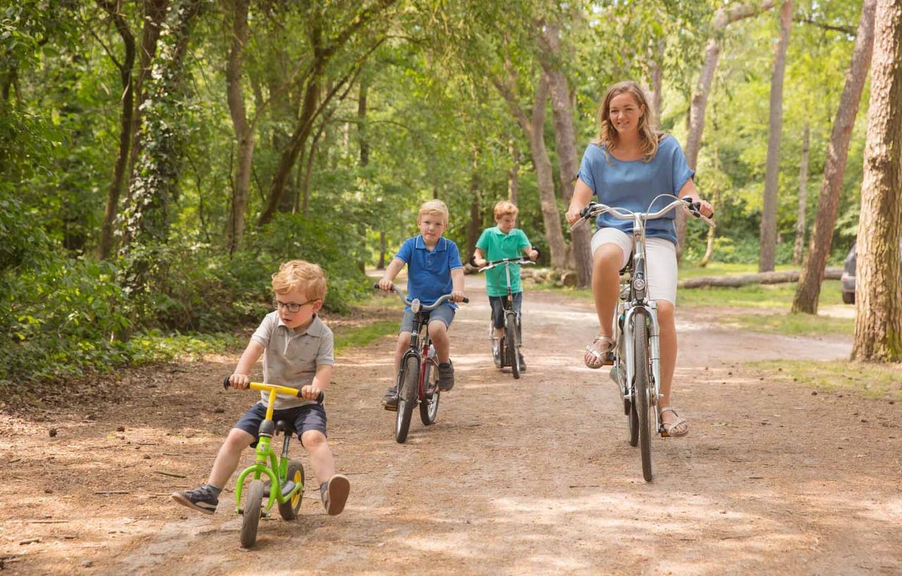 4 Ways to Trick Yourself into Loving Physical Activity