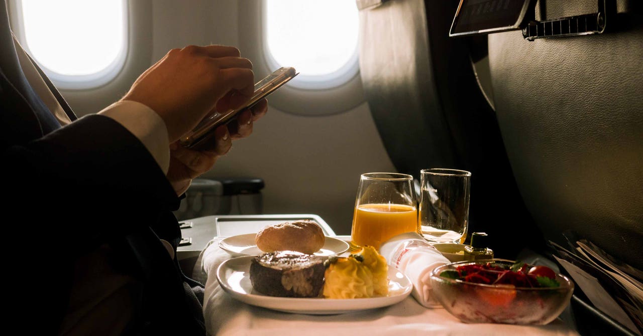 5 Tips for Healthier Mid-Air Meals