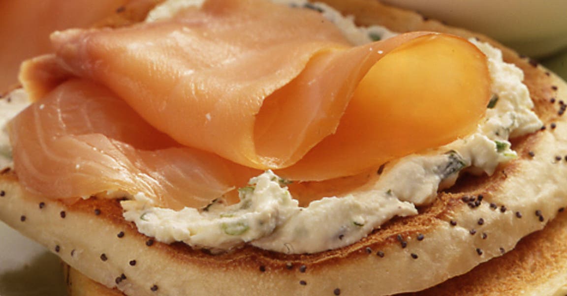 Bagels grillés à la ricotta et au saumon