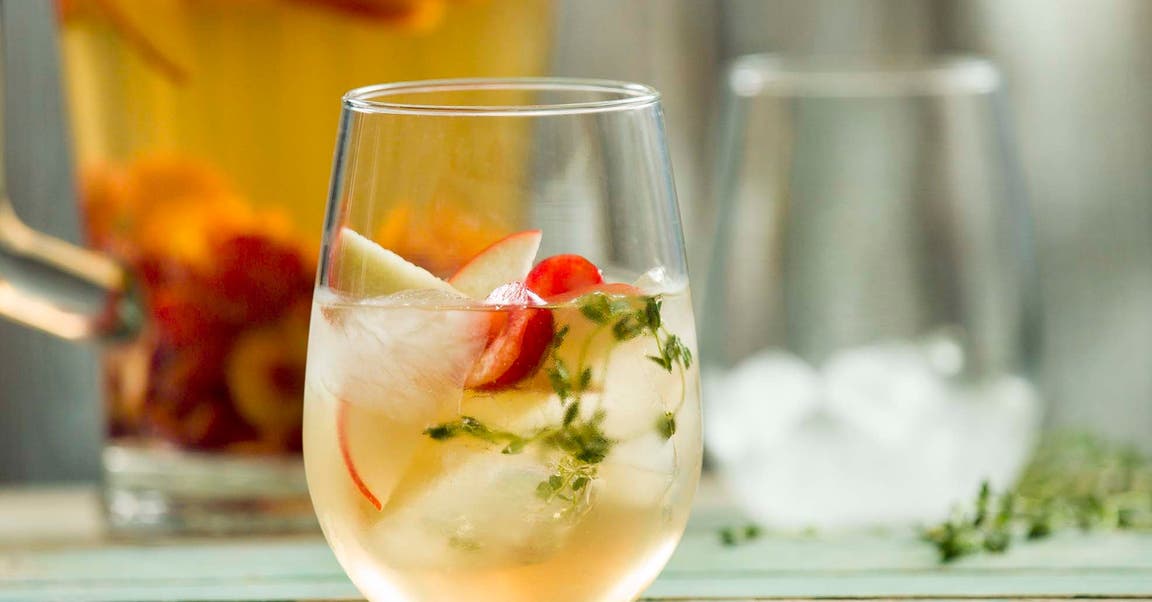 <strong>Sangria aux cerises et au thym</strong>