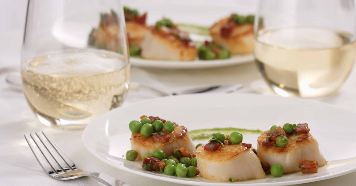 Pétoncles avec sauce aux petits pois divinement verte