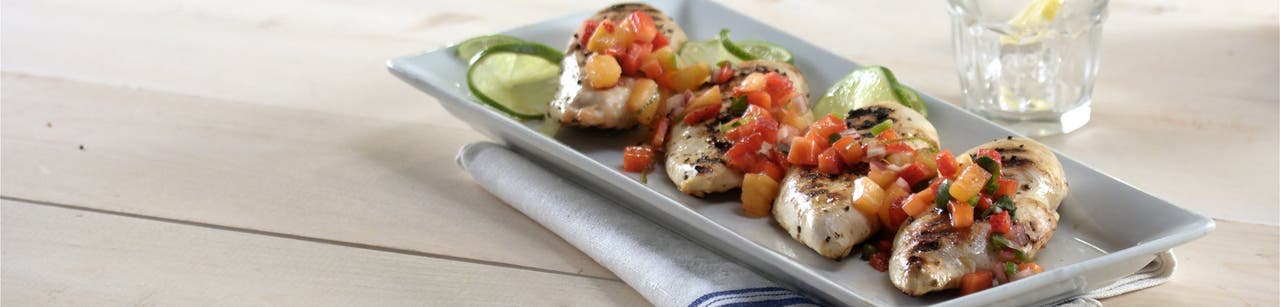 Poulet grillé avec salsa piquante aux fraises