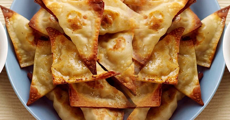 Wontons croustillants au porc et aux crevettes à la thaïlandaise