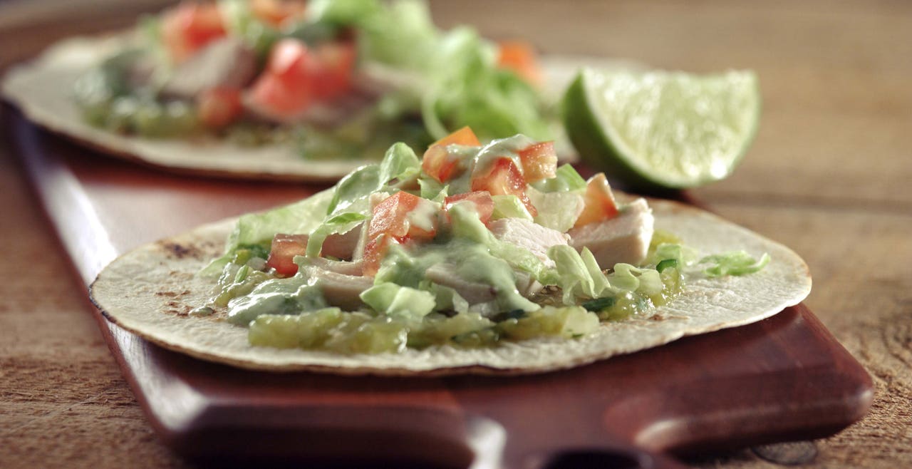 <strong>Tostada aux restes de dinde</strong>
