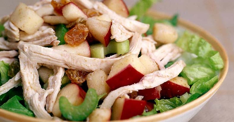 <strong>Salade de dinde et de pomme avec vinaigrette à la framboise</strong>