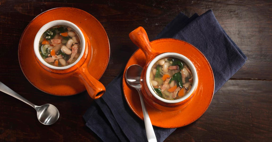 Soupe au chou frisé de Toscane et aux haricots blancs