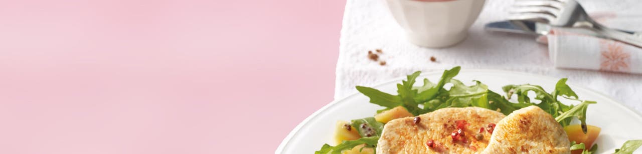 Filet de dinde sur lit de salade à la papaye