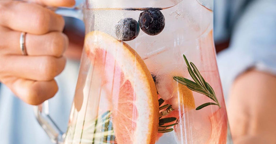 Unser 10 besten Infused-Water-Rezepte