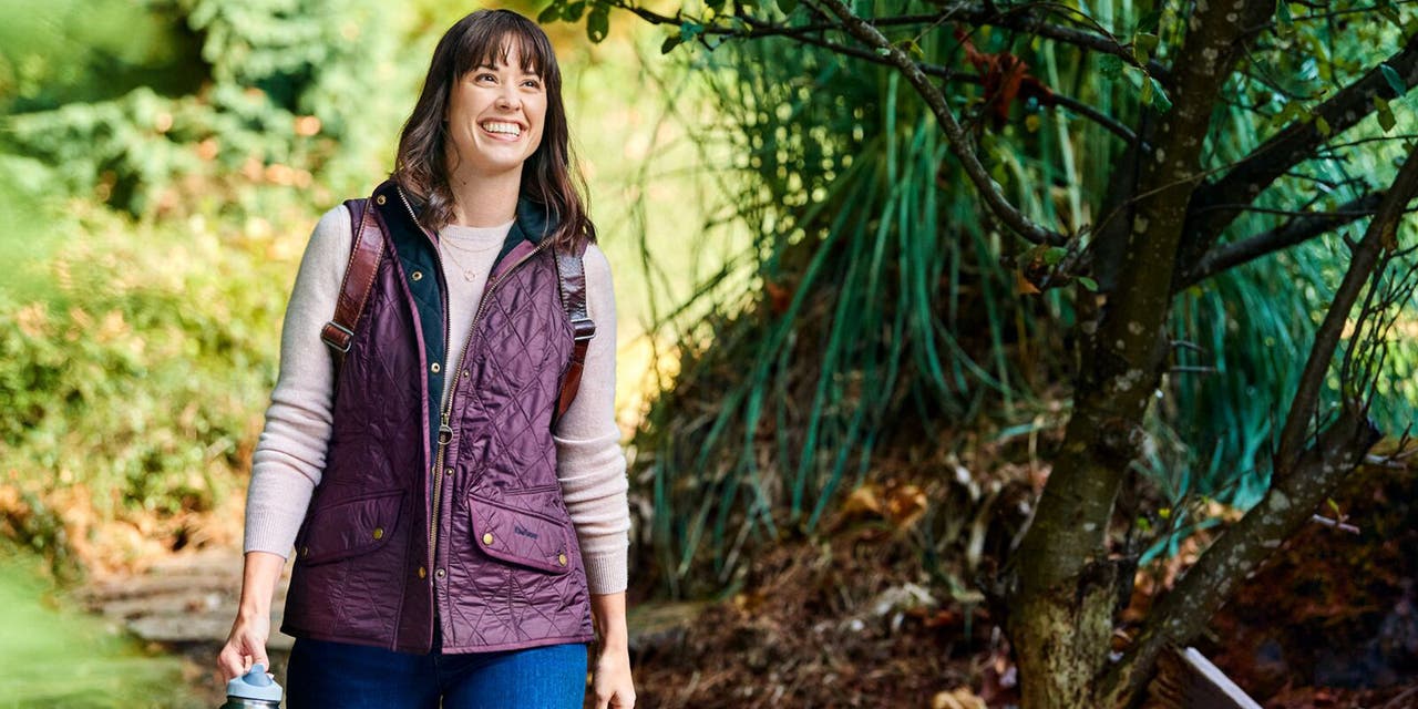Le bain de forêt : l’art de recharger ses batteries et de se détendre en pleine nature