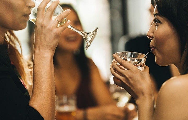 So überlebst du den Drink nach der Arbeit
