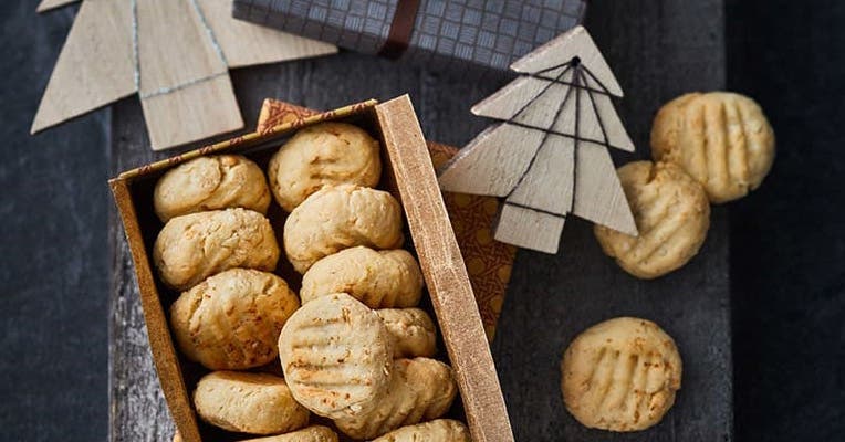 10 délicieuses recettes low carb de biscuits de Noël