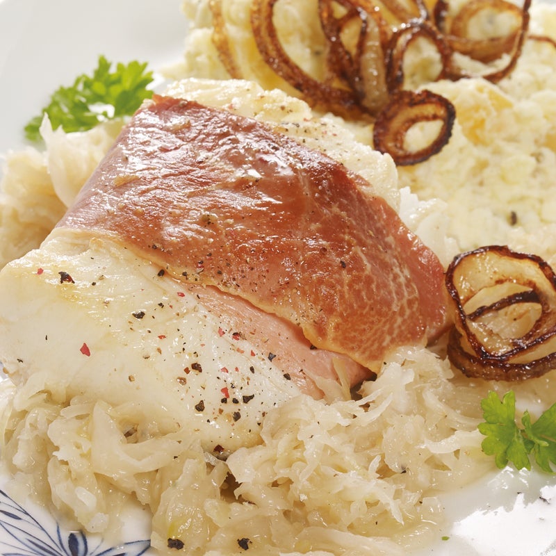 Heilbuttfilet mit Steckrübenstampf und Sauerkraut