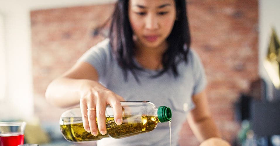 Speiseöle in der Küche: Welche sind gesund?