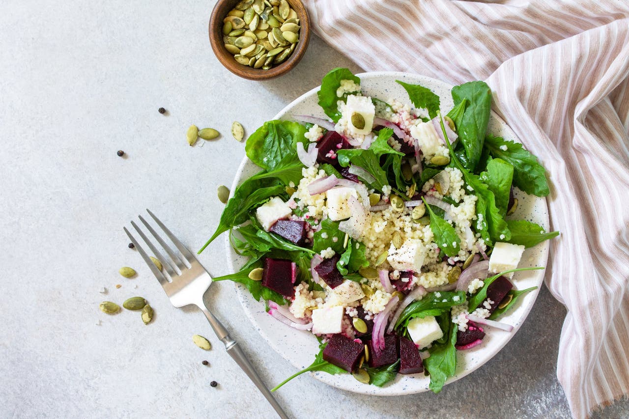 7 recettes de salades printanières