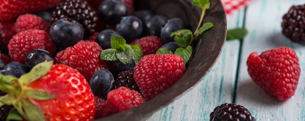 Gros plan sur les fruits rouges