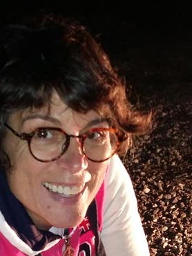 Fabienne se prépare au Rallye Roses des Sables