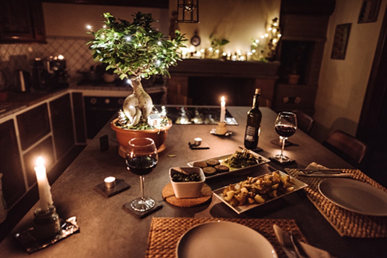 6 idées pour fêter la Saint-Valentin à la maison
