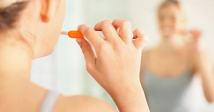Se brosser les dents... tout en faisant de l’exercice