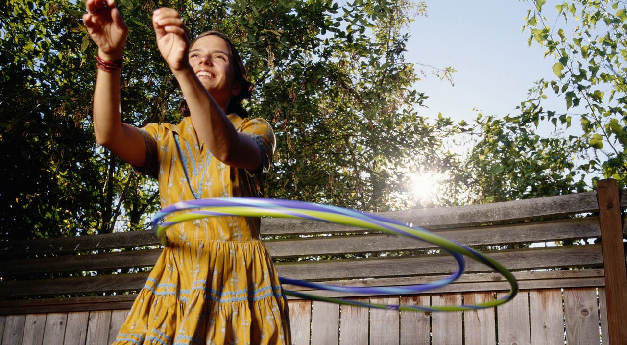 Le hula-hoop – pour une silhouette ferme