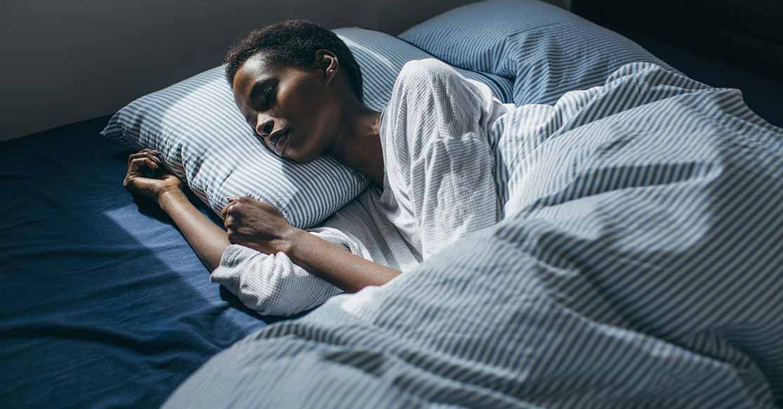 Mélatonine : les bienfaits potentiels sur le sommeil sont-ils à la hauteur des effets secondaires ?