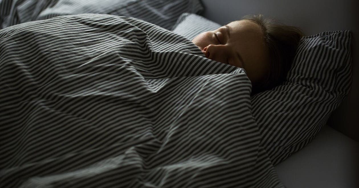 Pourquoi le sommeil aide-t-il à perdre du poids ?