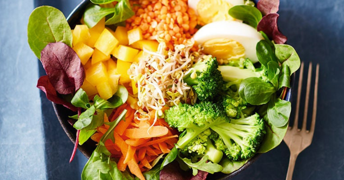 Bowls zijn niet alleen handig voor het avondeten. Je kunt ze ook prima voorbereiden en eten als ontbijt of lunch! 