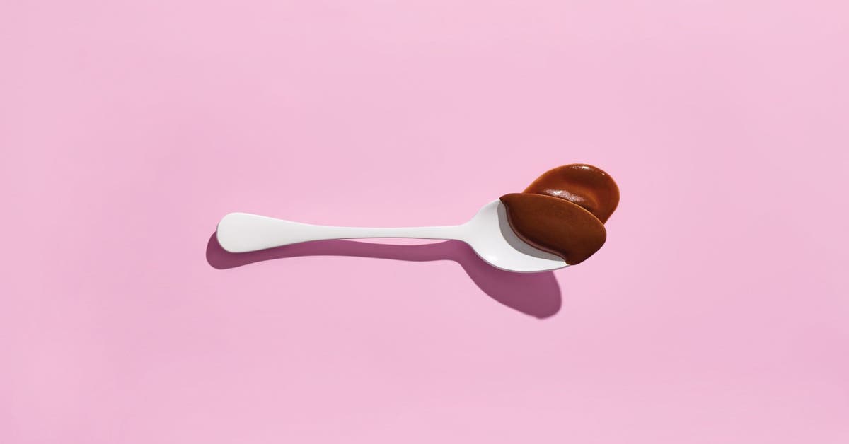 Chocolade op een lepel - romantisch