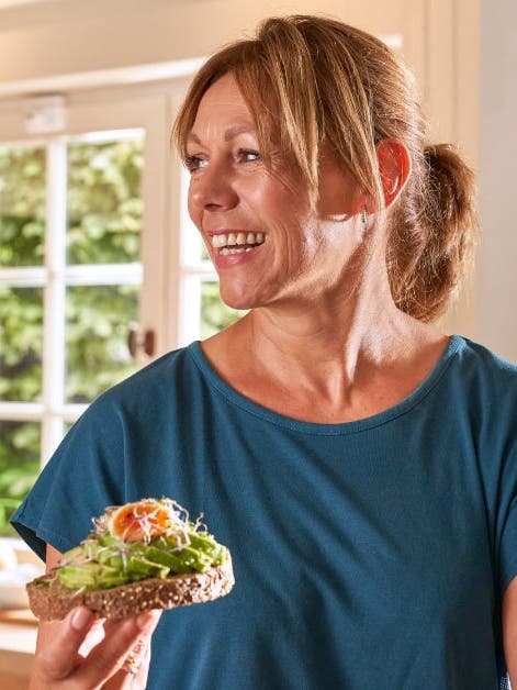 Moet ik sportdrankjes drinken en energierepen eten als ik sport?
