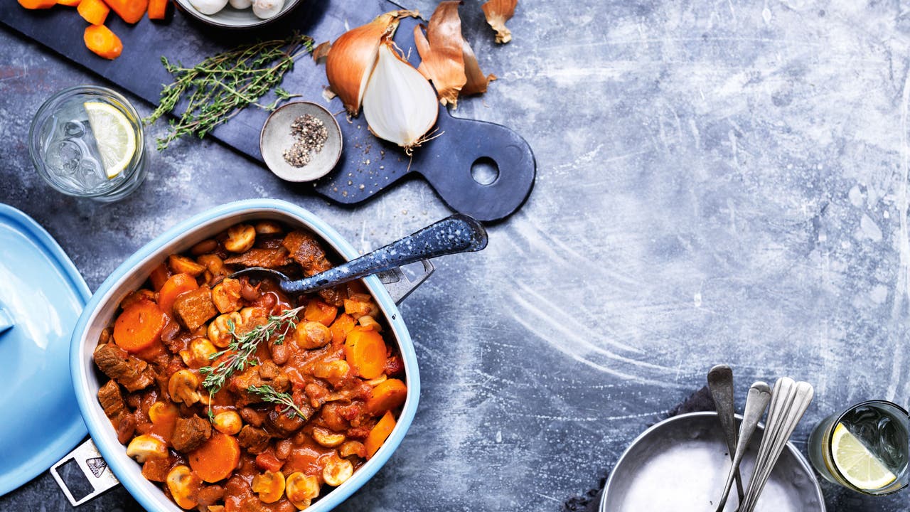 17 Super Soups & Stews
