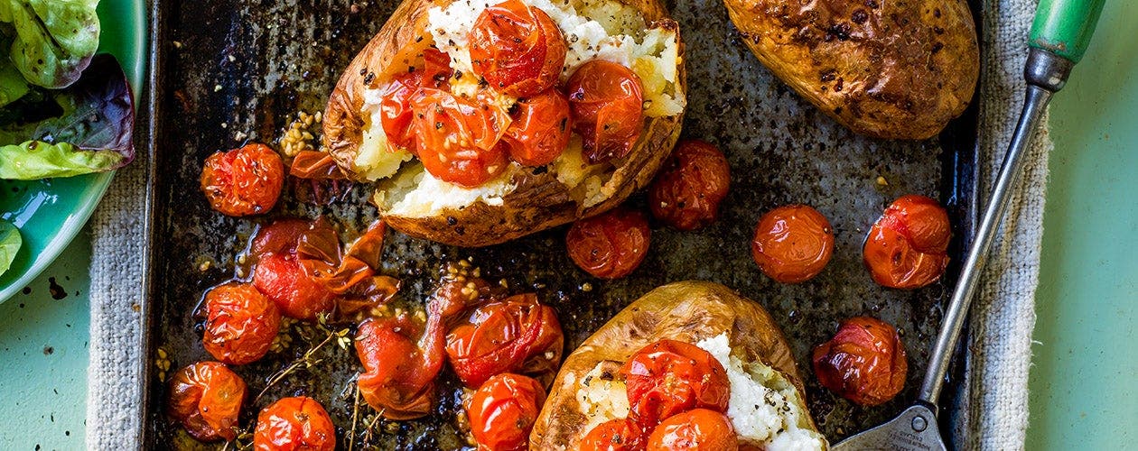 Our 6 favourite baked potato fillings
