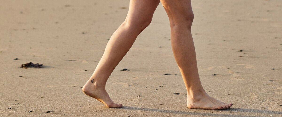 Shape your legs with this 4-step ballerina workout