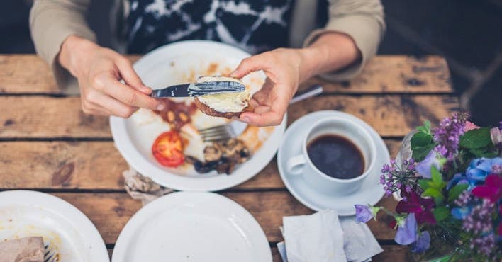 How do I eat more mindfully?
